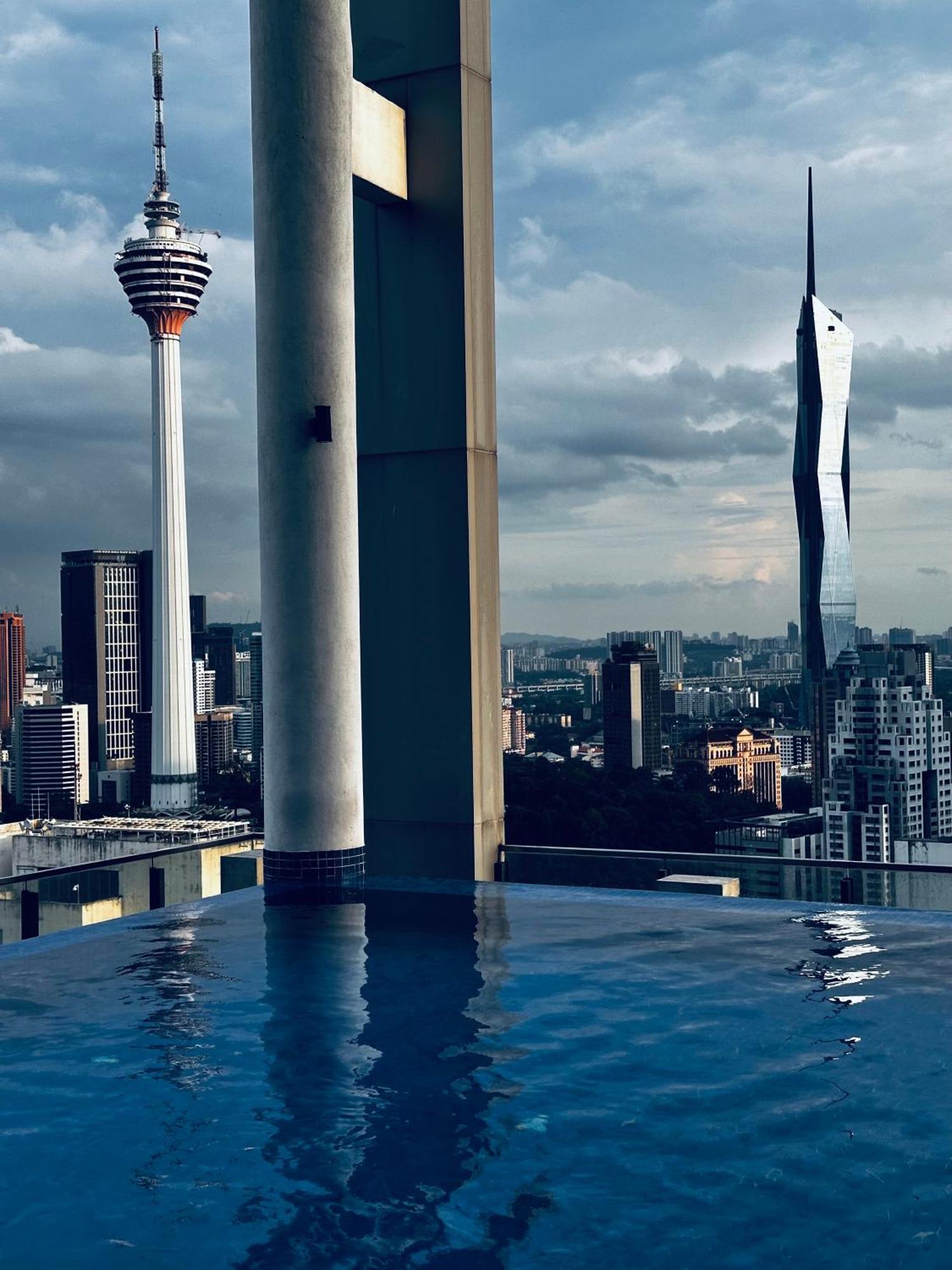 The Luxe Colony Klcc By Infinitum Apartment Куала Лумпур Екстериор снимка